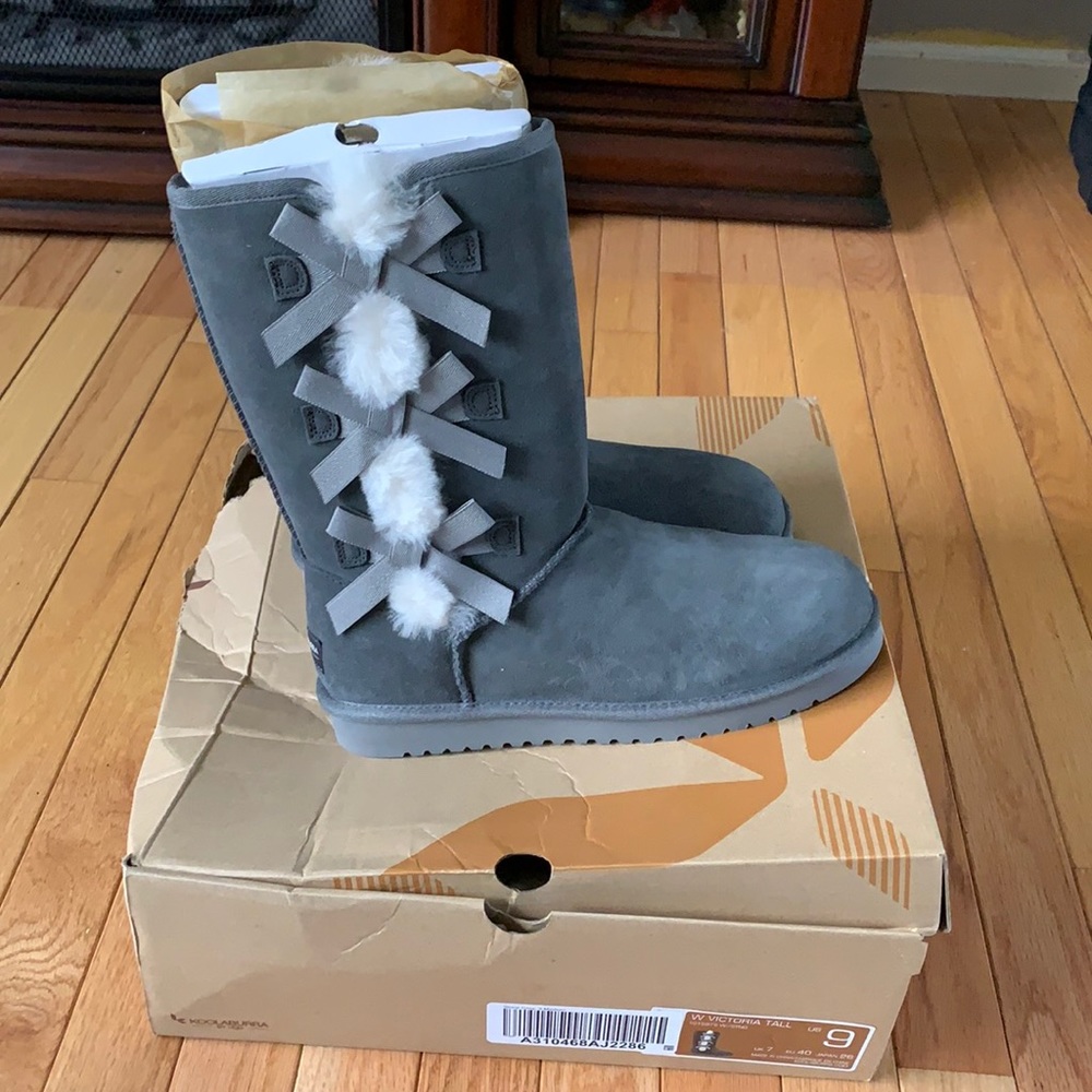 Kookaburra by UGG